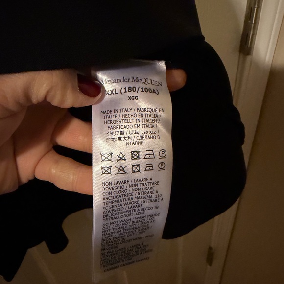 Alexander McQueen Black Dress with White Detailing - Picture 2 of 5